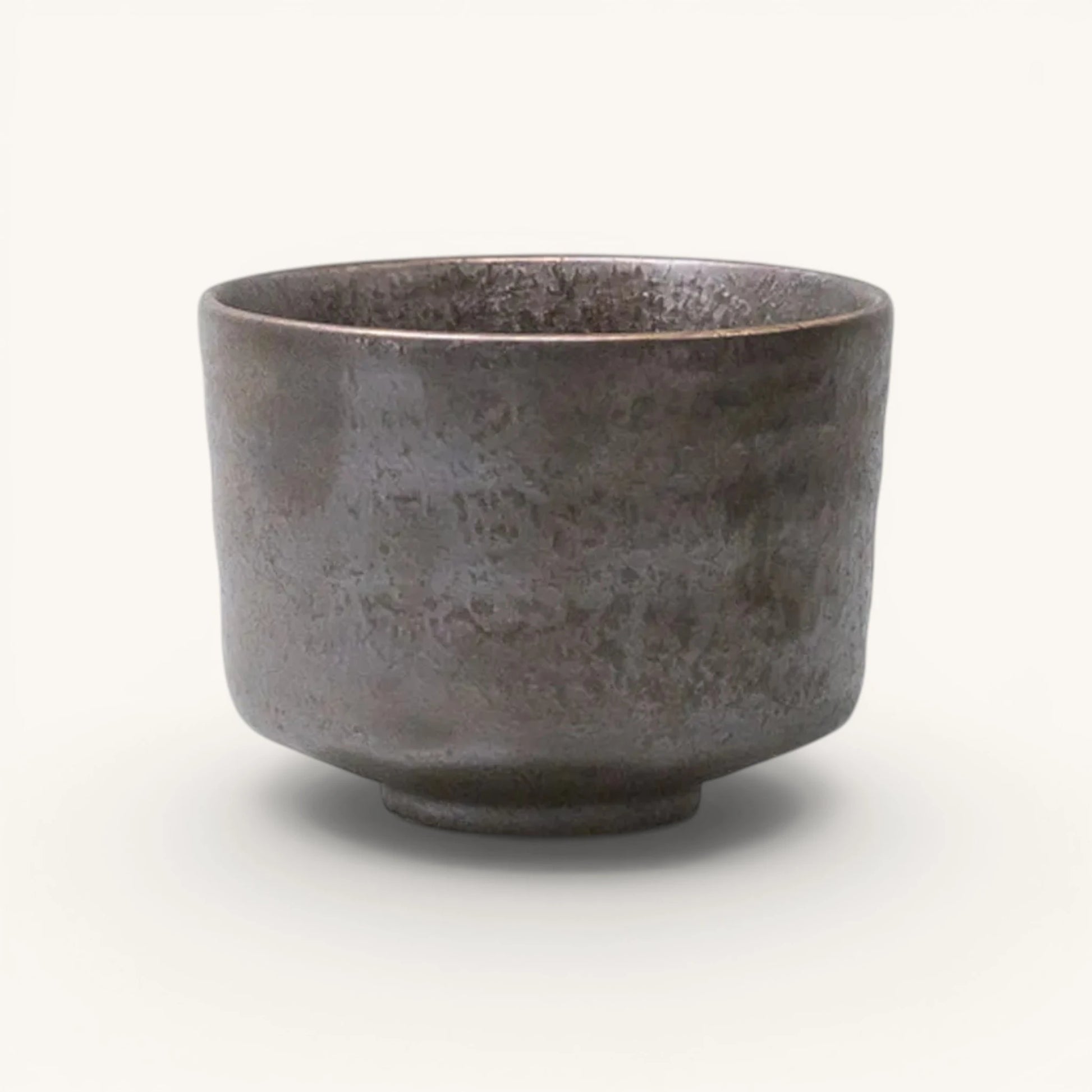 Eclipse koffiekop – Japanse chawan-vorm, antraciet gevlekt glazuur